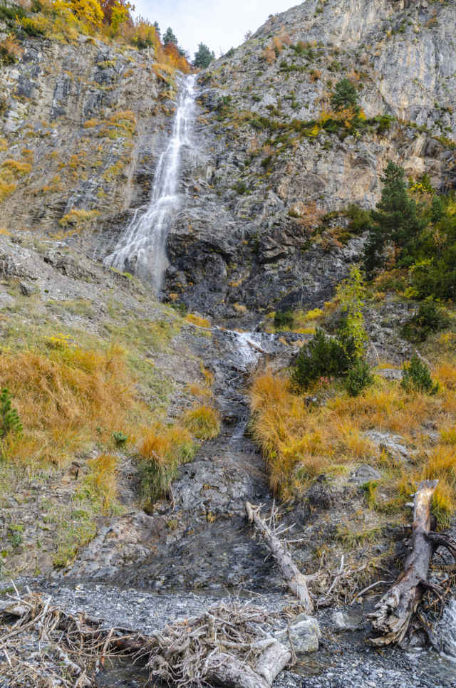 Huesca - valle de Bujaruelo 16 - salto del Pich.jpg